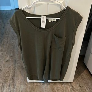 Lou & Grey Sandwashed Pocket Tank Top. Size Medium. New never worn! SO SOFT!